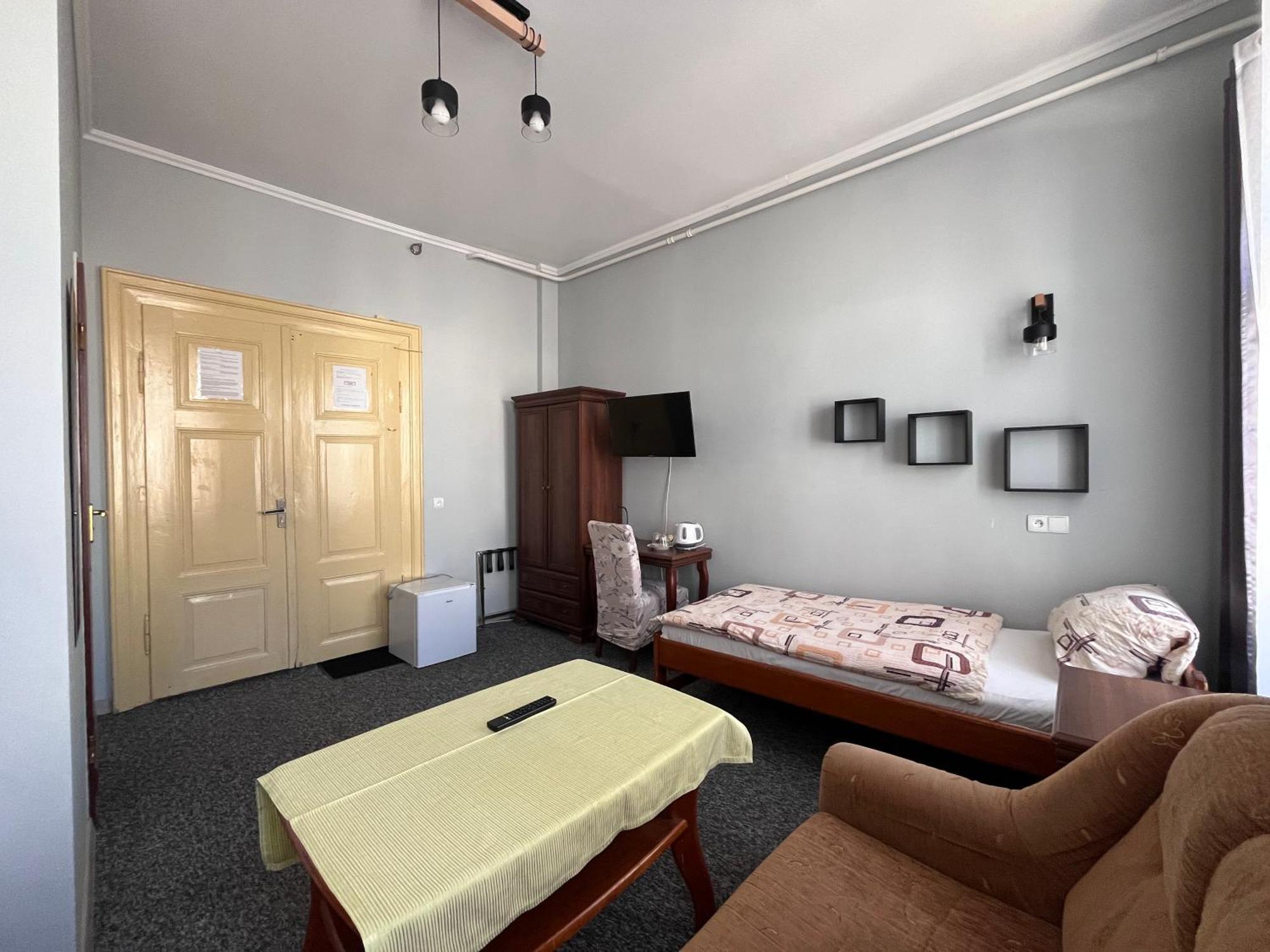 Hotel Polonia Namysłów Extérieur photo