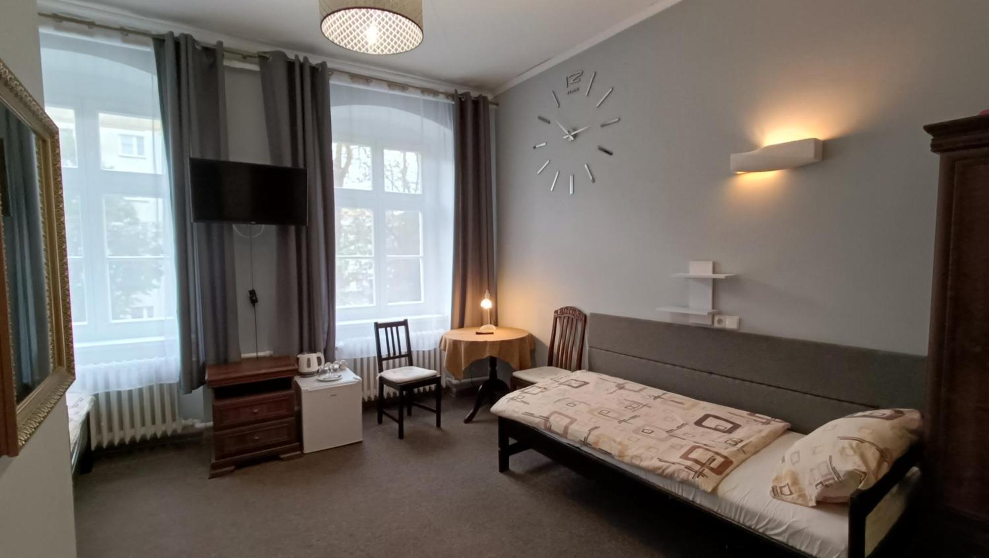 Hotel Polonia Namysłów Extérieur photo